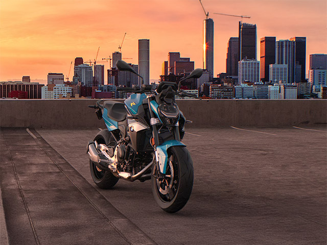 BMW NOUVEAU F 900 R À partir de 109 €/mois