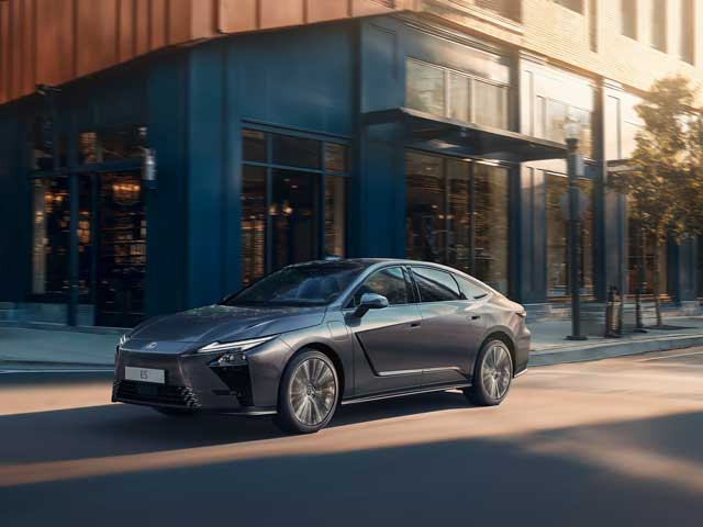 LEXUS ES HYBRIDE À PARTIR DE 899 €/mois