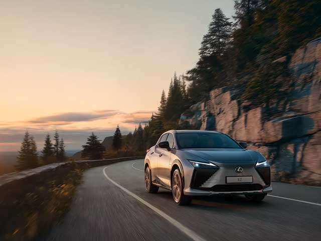 Lexus RZ 100% électrique