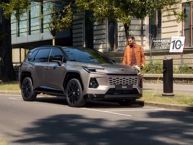 Nouveau Toyota RAV4 Hybride Rechargeable À partir de 651€/mois