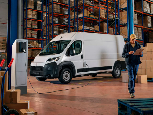 NOUVEAU Toyota PROACE MAX Electric 